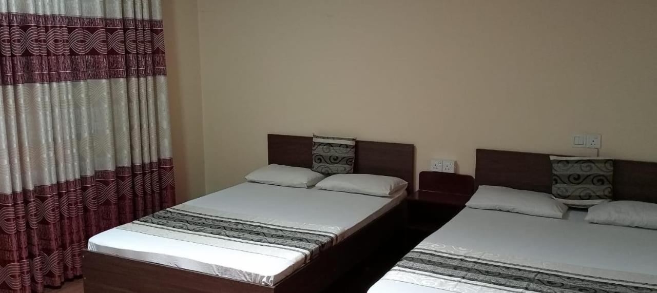 Thuvaraga Inn 努沃勒埃利耶 外观 照片