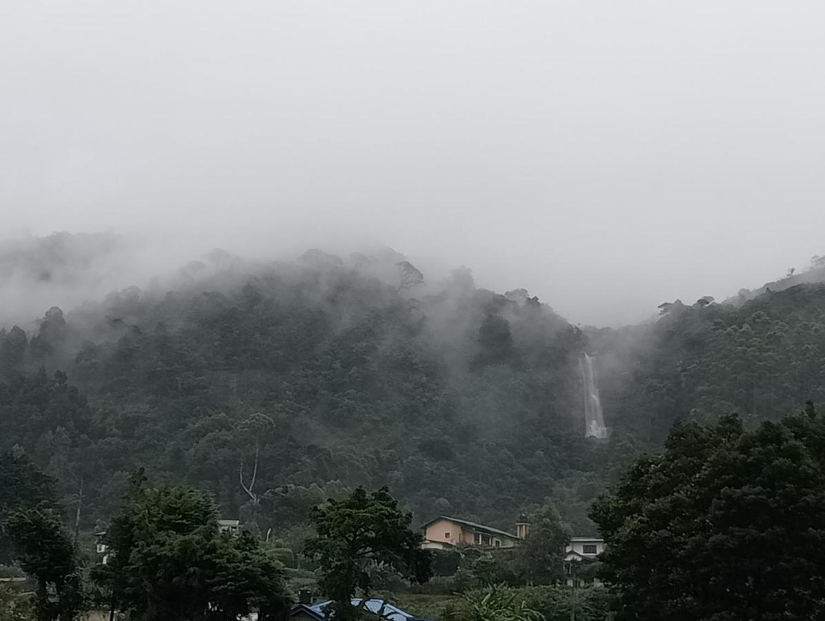 Thuvaraga Inn 努沃勒埃利耶 外观 照片