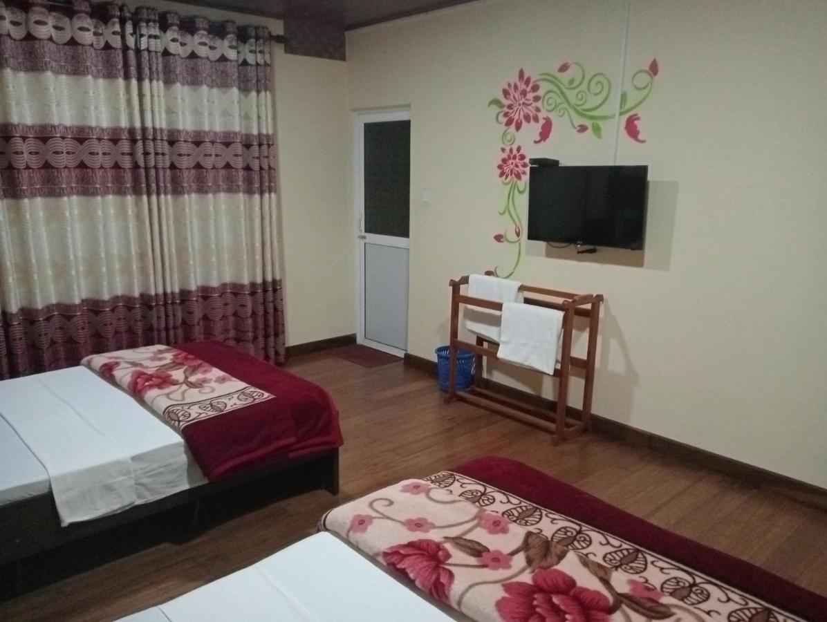 Thuvaraga Inn 努沃勒埃利耶 外观 照片